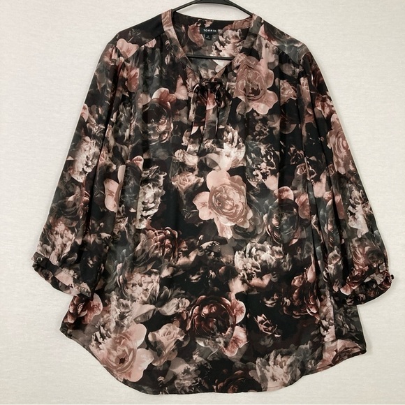 Torrid Floral Abstract Tie Front Lightweight Blouse size 2X - Picture 1 of 10